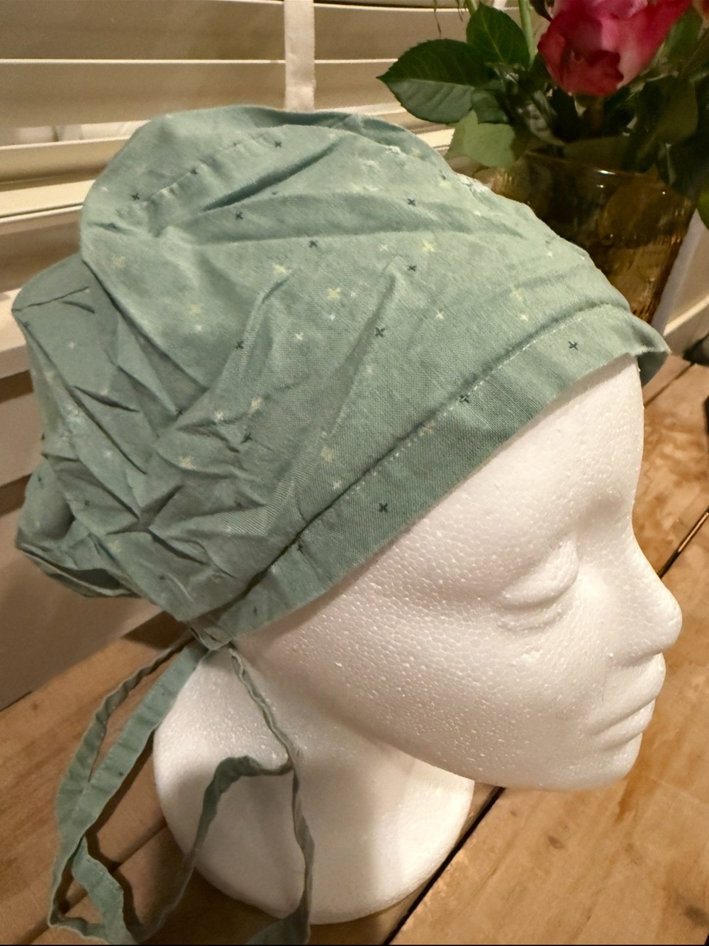 Light Green Surgical Scrub Cap with Subtle Star Detail